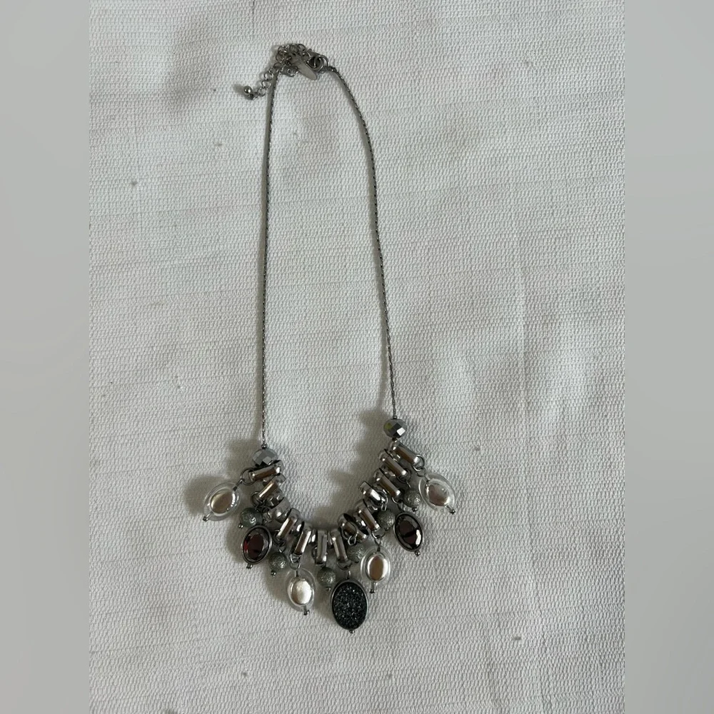 New York and‎ Co necklace